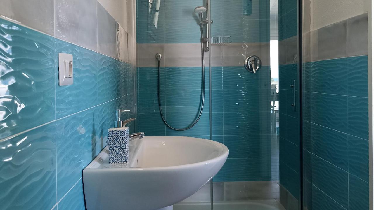 Welcomely - White Terrace - Condominio Acqualife كانّيجوني المظهر الخارجي الصورة