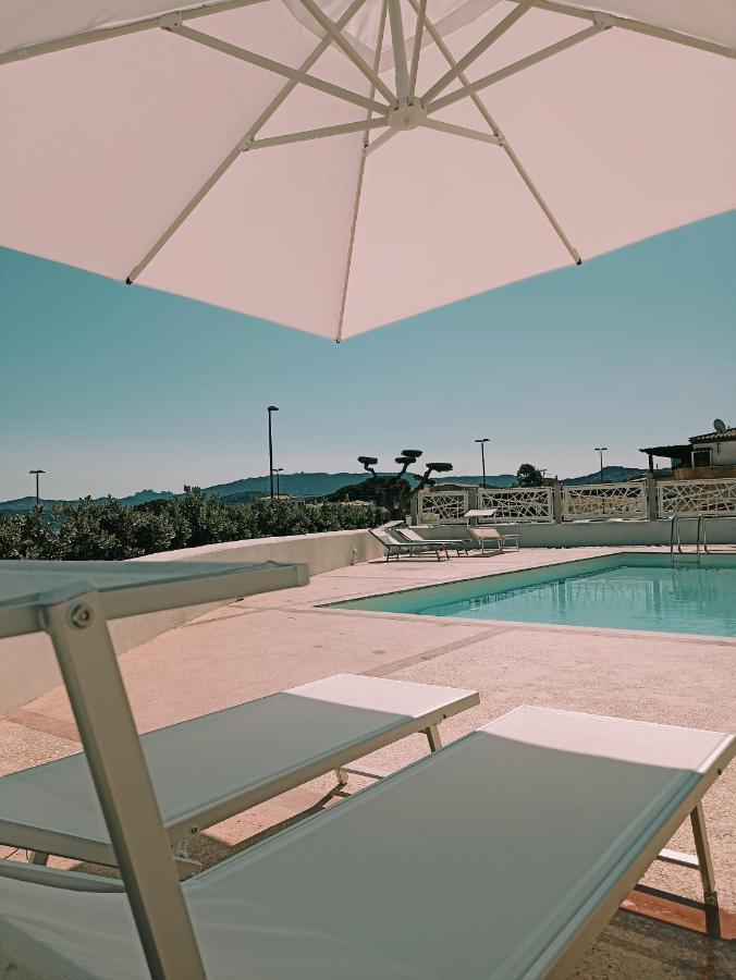 Welcomely - White Terrace - Condominio Acqualife كانّيجوني المظهر الخارجي الصورة