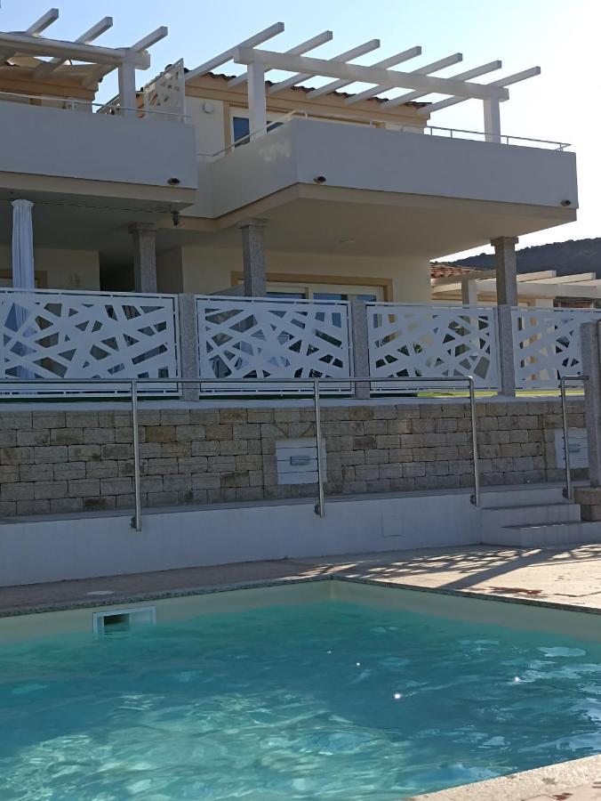 Welcomely - White Terrace - Condominio Acqualife كانّيجوني المظهر الخارجي الصورة